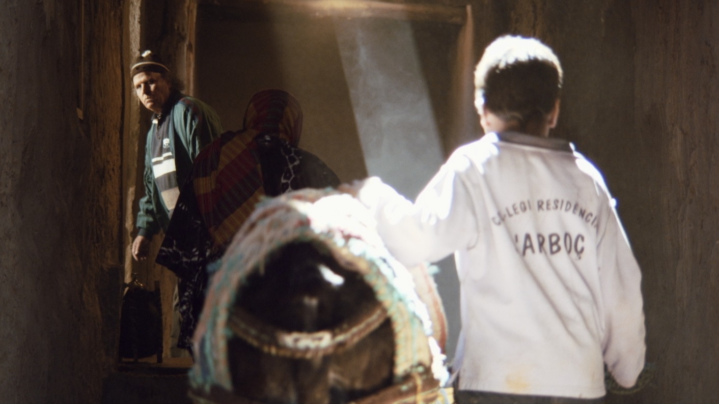 Pictures from my narrative showreel as a dop. A mix of different projects I lighted. Pictures part4.A mix between shortfilms, feature film pilots…Thanks to the productions and directors that gave me their trusts on all those projects.@stephanerethore @les_enfants_du_requin @saad_films etc@unionchefsoperateurs#dplife #openforcollab #realisateur #director