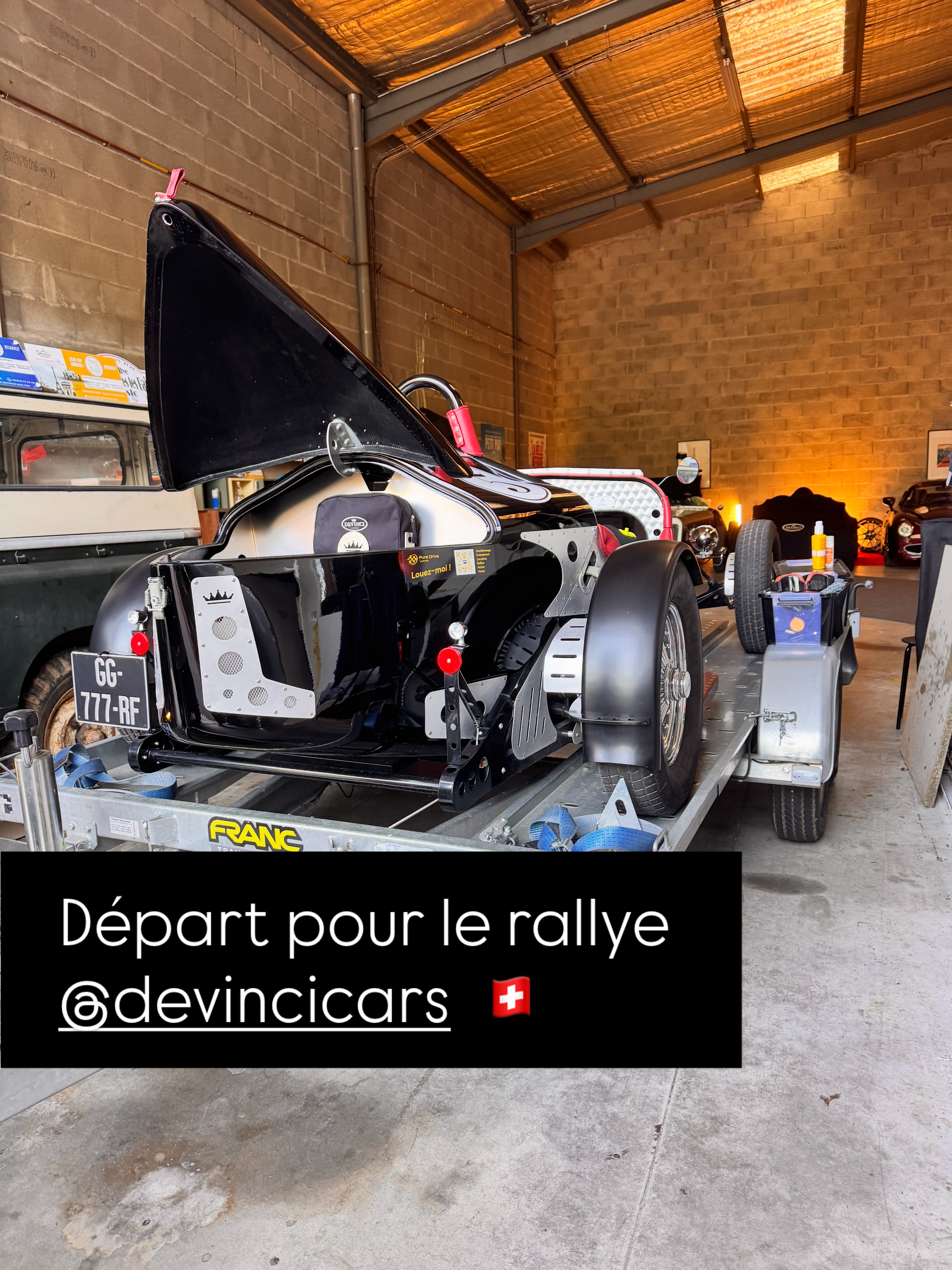 Avec @devincicars un rallye qui démarre du @chateaudebossey 🇨🇭🇨🇭🇨🇭
Direction Mulhouse dès demain pour le @concourseleganceschlumpf 👌🤩🤩